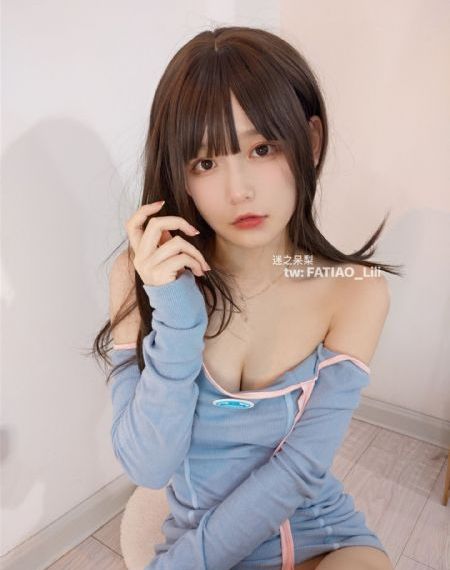 杨妮妮与李娇娇的双重生活